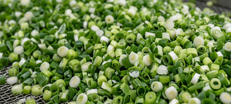 Hojas y Aromáticas Picadas